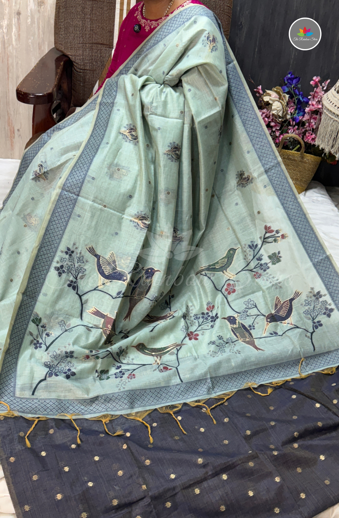 Munga Cotton With Jamdani Weaves Saree - Mint Green with Steel Grey Border and Navy Blue