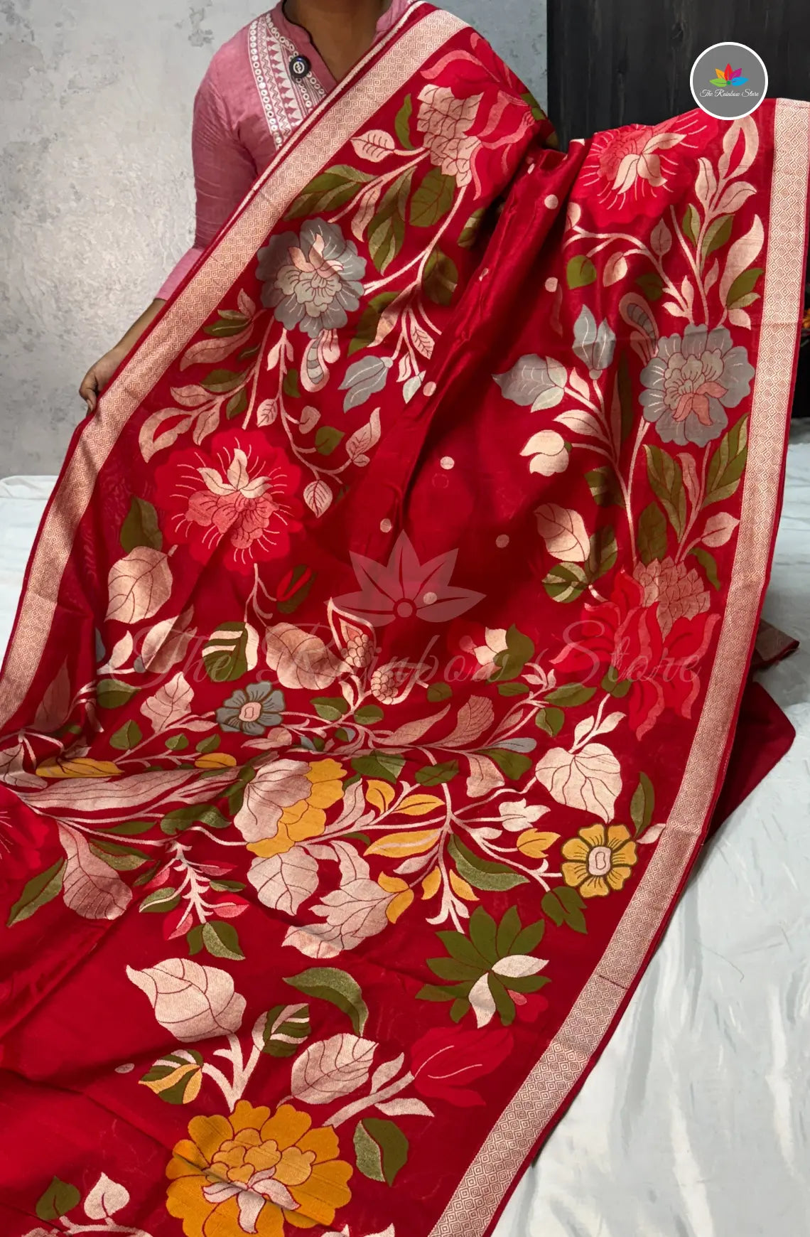 Elegant Jamdani Tussar Saree - Red