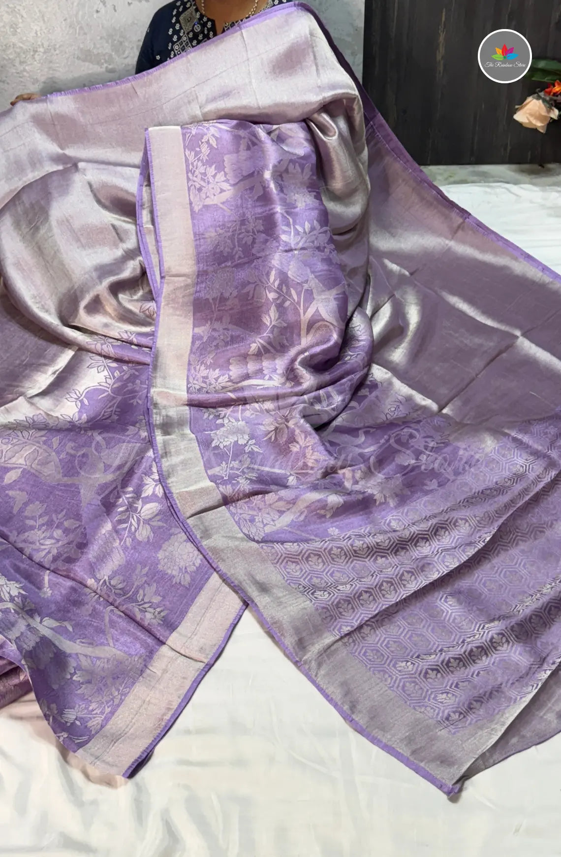 Elegant Jamdani Tissue Saree - Lavender