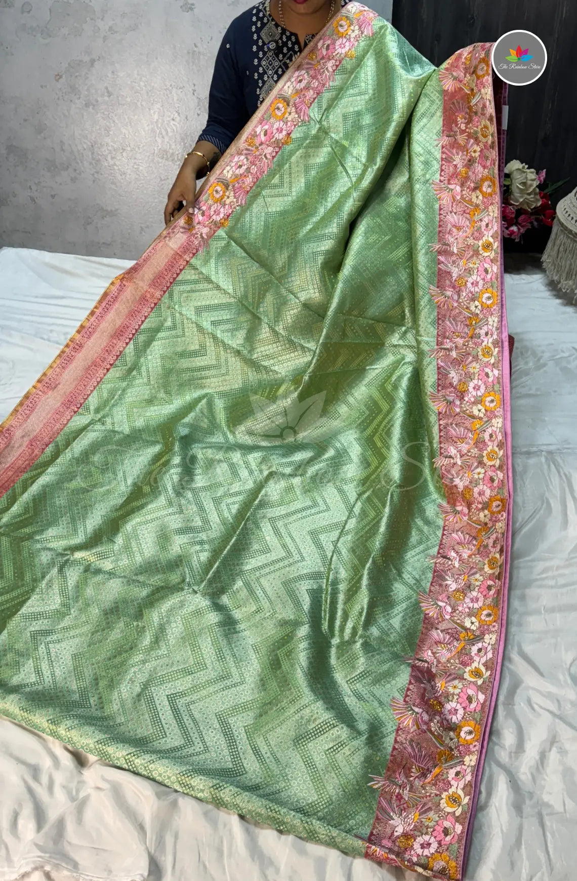 Kanchi Pattu With Petite Point Embroidery - Rexona