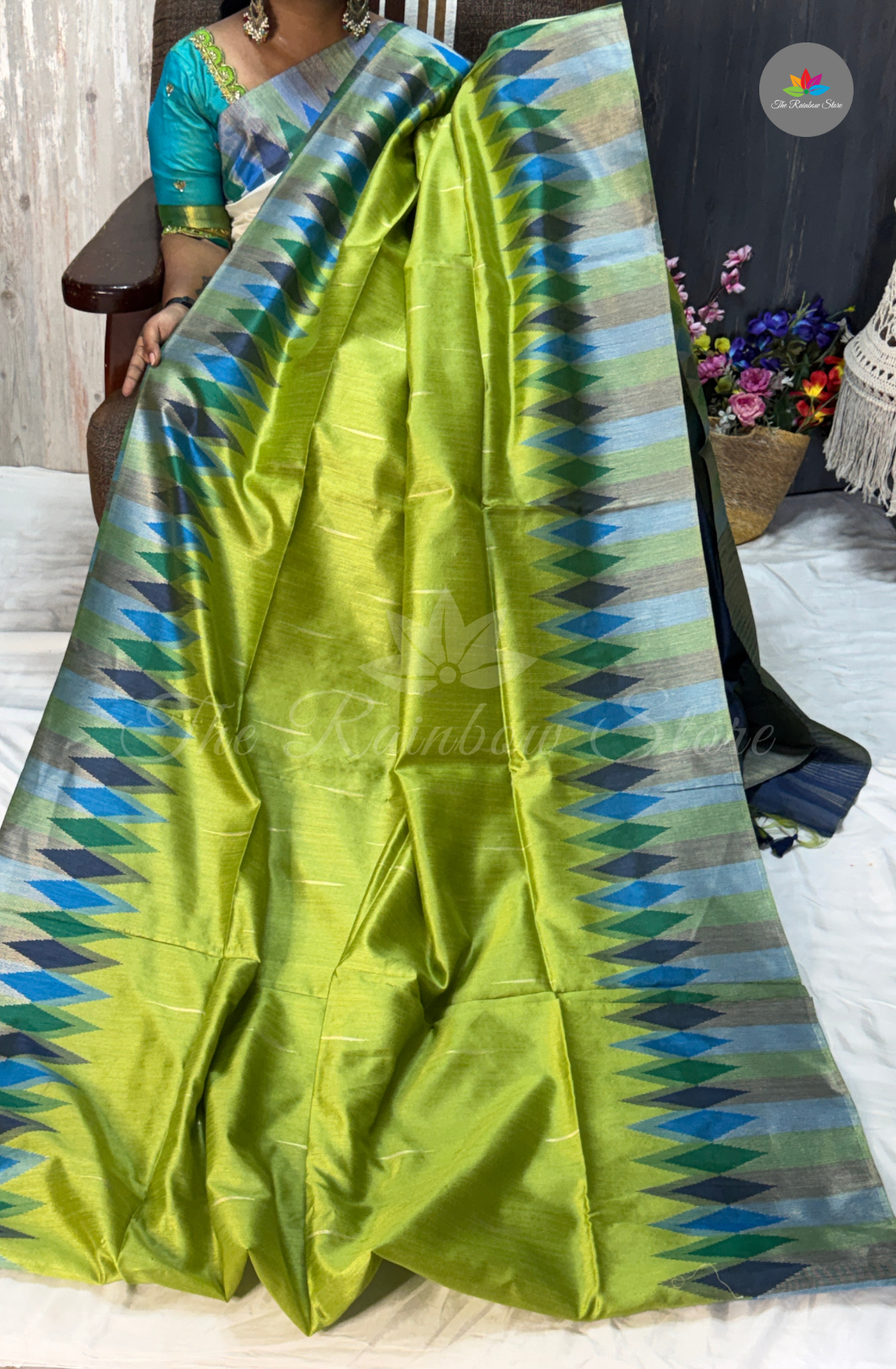 Ikkat Tusser Silk With Jamdani Weaves - Lime Green