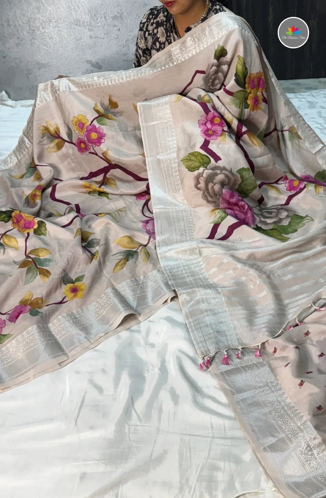 Mangalagiri Pattu in New Digital Prints - Champagne with Lavender