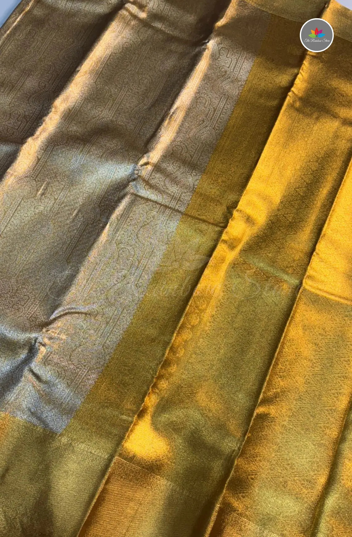 Zari Woven Kanjivaram Pattu Saree  - Gold